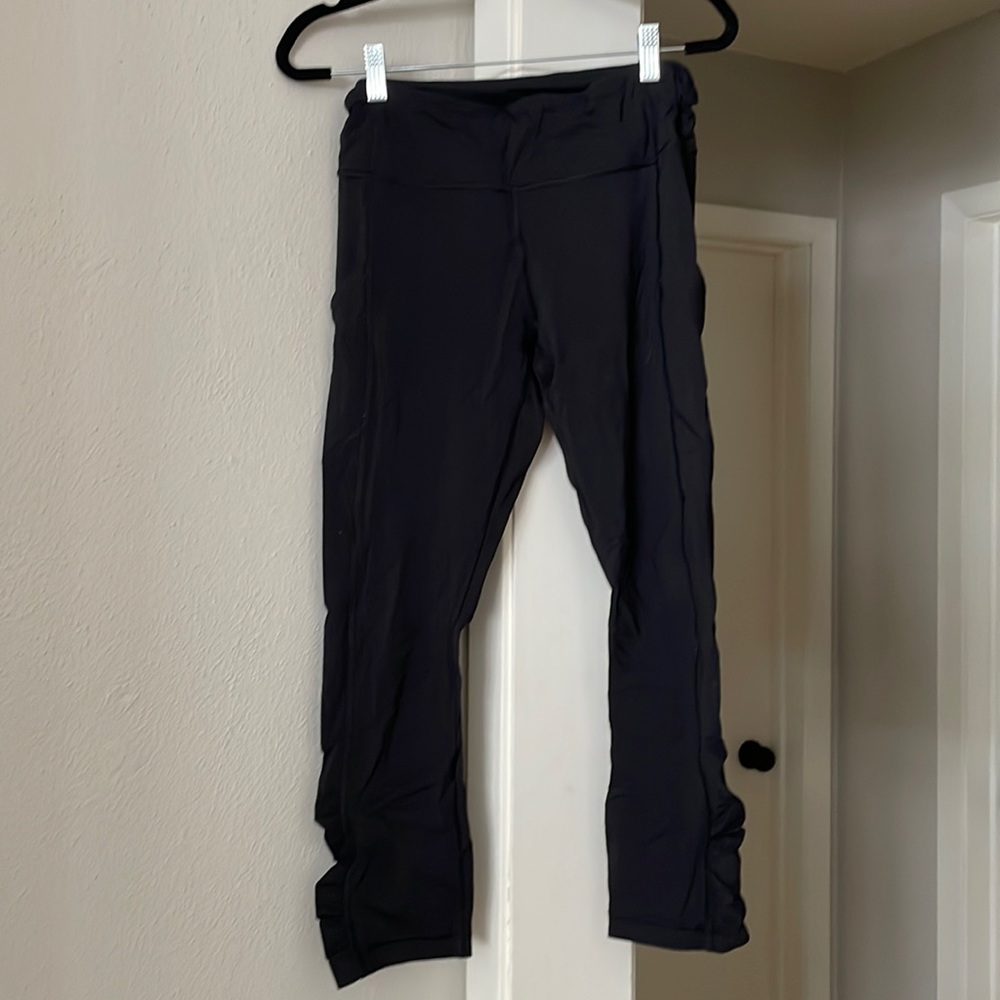 Lululemon black leggings